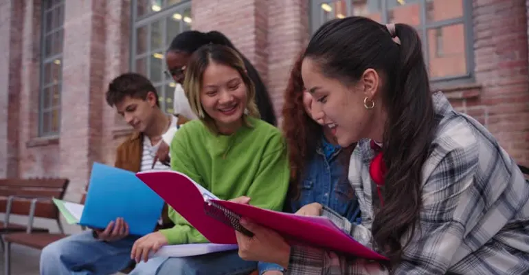 美国留学生如何合理减负？RCL申请全解析