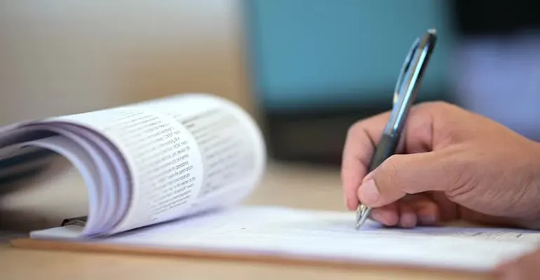 F1被终止后的转学择校技巧全解析｜2025最新版实操指南