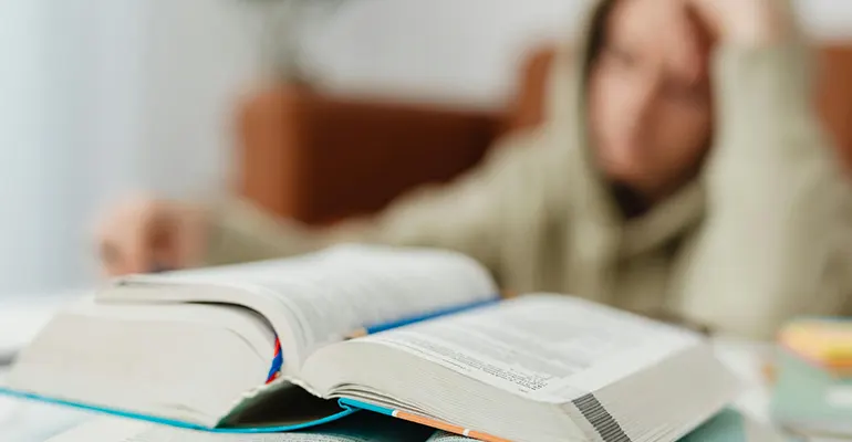 利兹大学留学被劝退❓4步撤销处罚，保住学籍与身份