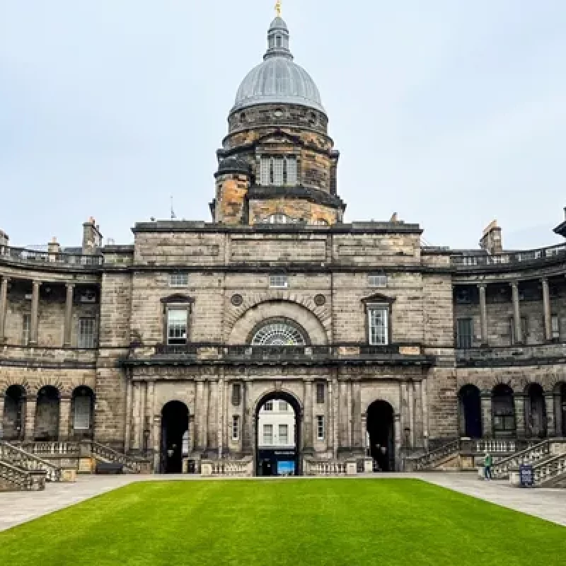 爱丁堡大学课程辅导 | 留学生的高分秘籍，从找到对的辅导开始！