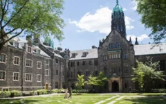 多伦多大学课程辅导｜高分不是梦，名津学院为你学业保驾护航！