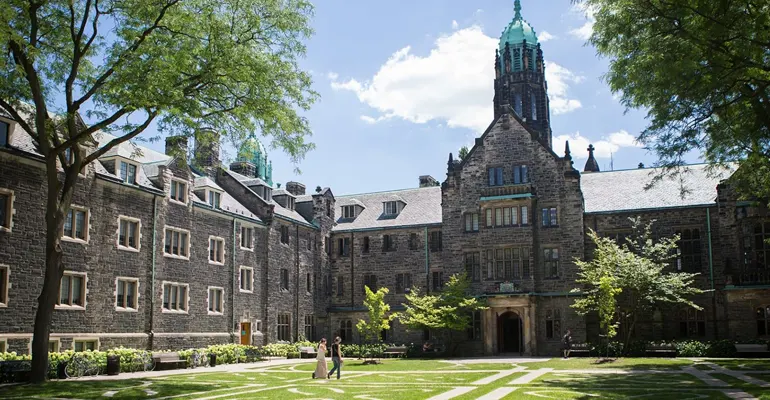 多伦多大学课程辅导｜高分不是梦，名津学院为你学业保驾护航！