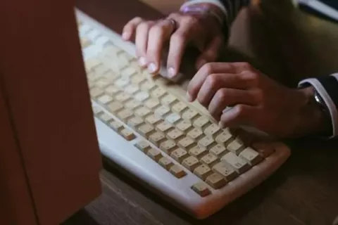 留学生金融专业课程难？名津学院金融课程辅导，助你稳步拿高分！