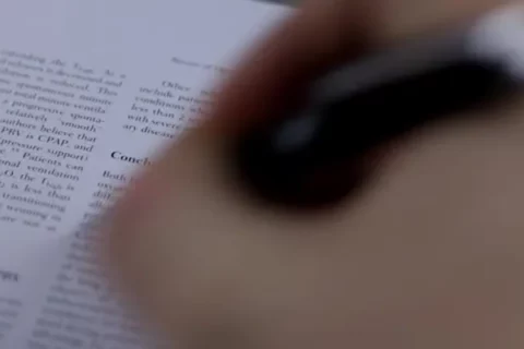 德州大学达拉斯分校留学生因兼职打工超时影响学业，合法解释与学籍保留