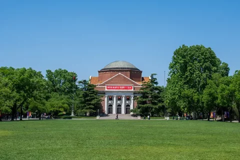 普渡大学留学生因违规面临停学一年，家长应如何评估影响并制定对策？